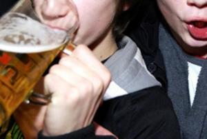 Demissionair minister Ab Klink mag niet door met nieuw alcoholbeleid